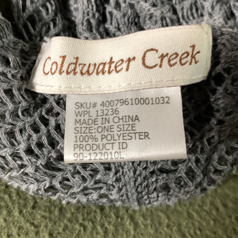 Coldwater Creek light scarf .Gray/green striped. Gray open weave infinity scarf. - Picture 7 of 9